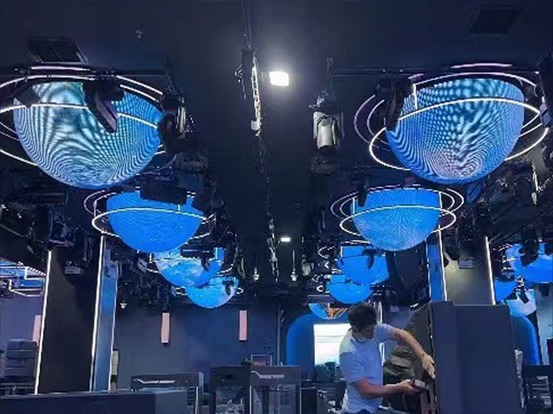 Custom Irregular LED Map Displays in Air